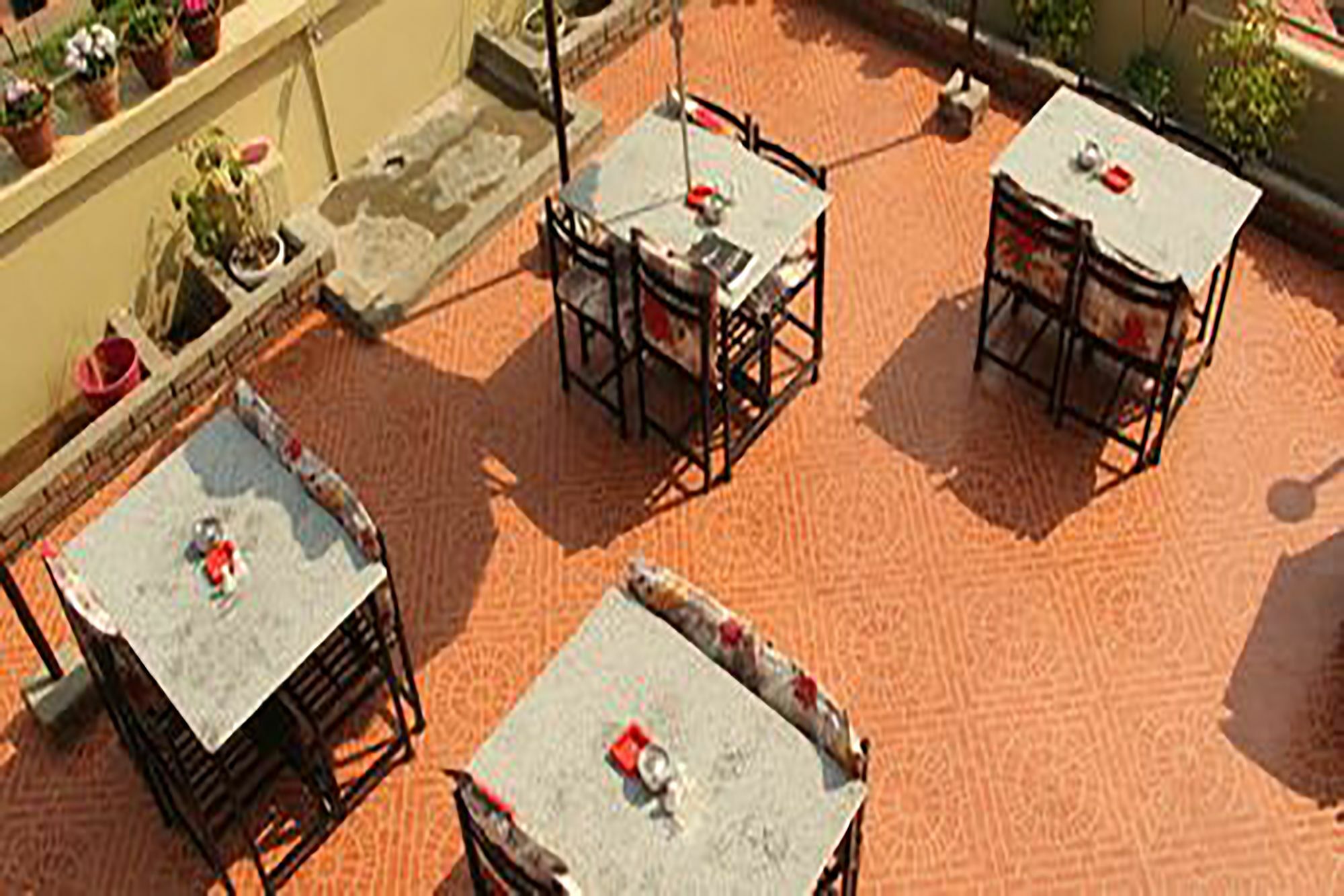 Hotel Half Moon Покхара Экстерьер фото